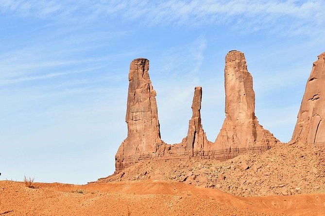 1.5 Hour Tour of Monument Valley's Loop Drive - What the guide adds to the ride