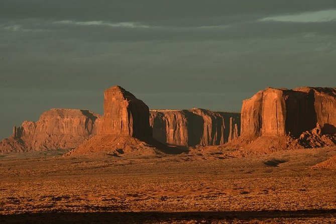 1.5 Hour Tour of Monument Valley's Loop Drive - Meeting at the View Hotel without a wrong turn