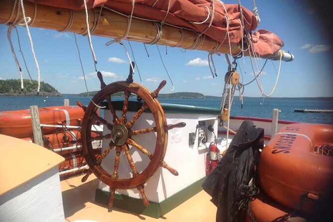 1.5 to 2-Hr Windjammer Sailing Trip in Maine w/ Licensed Captain - Setting out from Bar Harbor Inn Pier