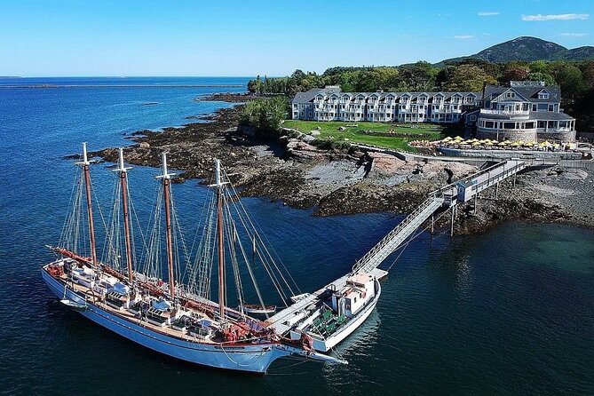 1.5 to 2-Hr Windjammer Sailing Trip in Maine w/ Licensed Captain - Wildlife, lobster gear, and the working coast