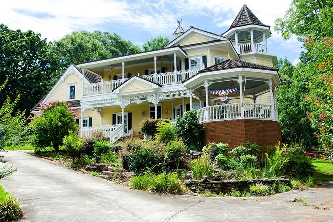 2.5 Hour Atlanta Local Food + Victorian Cemetery Tour - Grant Park’s Victorian homes and the short walk