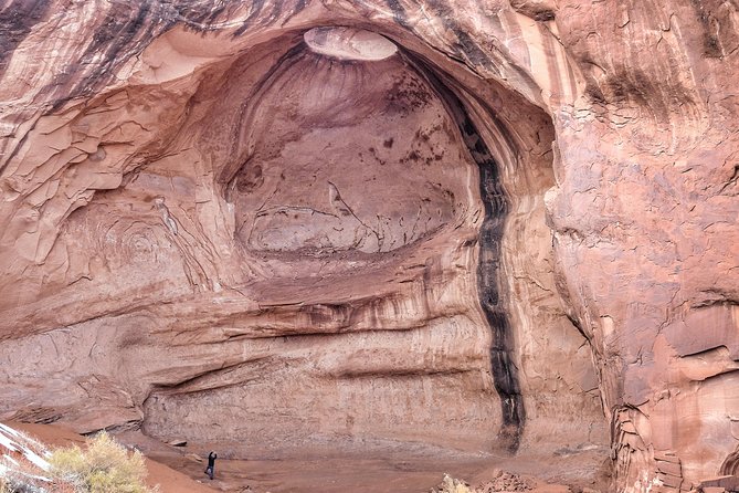 2.5 Hours of Monument Valley's Backcountry 4×4 Tour - The opening circuit: Mitten View and John Ford’s Point