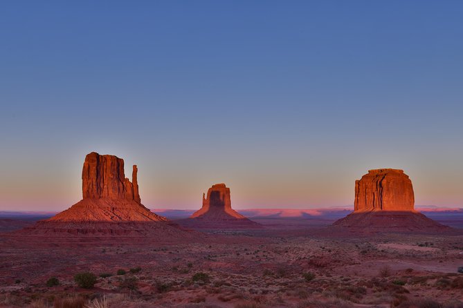 3.0 Hours of Monument Valley's Sunrise or Sunset 4×4 Tour - John Ford’s Point puts the valley on the big screen