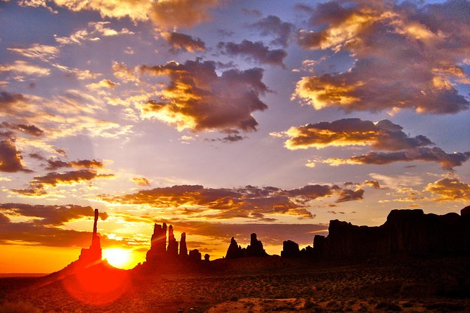3 Hour Monument Valley Tour - Arches, ruins, and the quieter backcountry