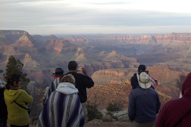 3 Hour Off-Road Sunset Safari to Grand Canyon with Entrance Gate Detour - Why the back-road route matters at sunset