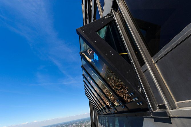 360 CHICAGO Observation Deck Admission - The renovated concourse and Cloud Walk