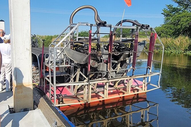 60 min. Everglades Airboat ride & pick-up ,small group +pro guide - Weather, comfort, and family suitability