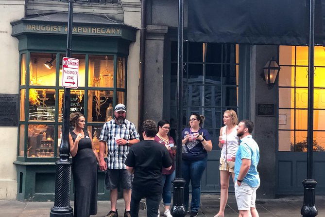 Adults Only Haunted Pub Crawl in New Orleans - Bourbon Street and the Lalaurie Mansion
