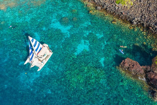 Afternoon Sail & Snorkel to the Captain Cook Monument - History, stories, and the ride back