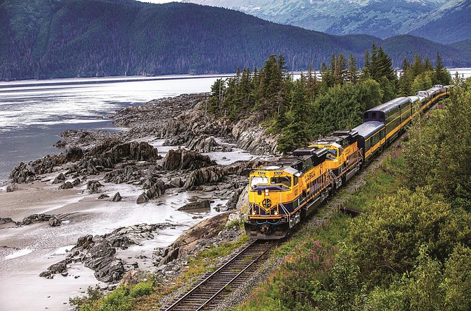 Alaska Railroad Anchorage to Seward Round-Trip Same Day Return - Food aboard the train