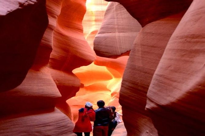 Antelope Canyon and Horseshoe Bend Day Tour from Flagstaff - A small group helps, but this is not a private tour
