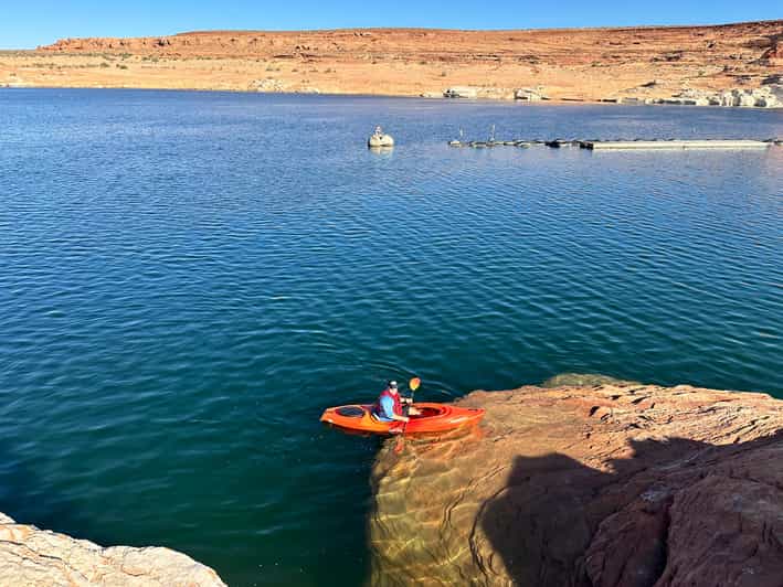 Antelope Canyon Lake Powell: Guided Kayaking & Hike Tour - Paddling across Lake Powell