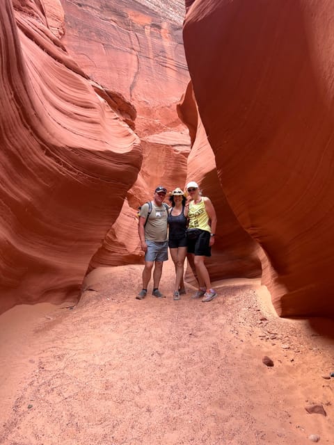 Antelope Canyon Lake Powell: Guided Kayaking & Hike Tour - Entering Antelope Canyon by kayak