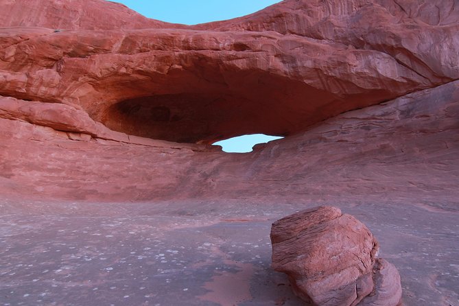 Arches National Park 4x4 Adventure from Moab - Eye of the Whale, a short walk with a close view