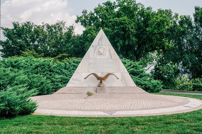 Arlington National Cemetery Walking Tour & Changing of the Guards - Famous graves, unexpected stories