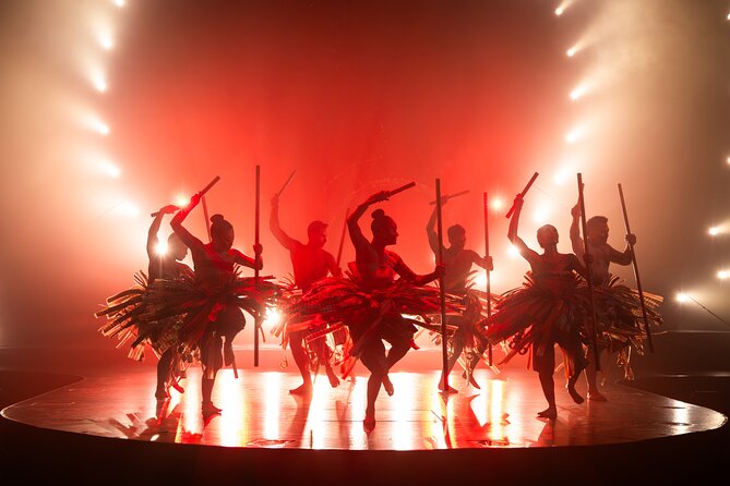 'Auana by Cirque du Soleil at the Waikiki Beachcomber Hotel - A Cirque show made for Waikiki