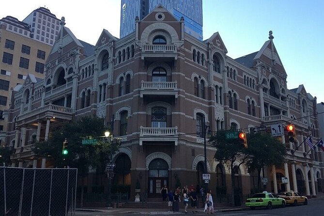 Austin Small Group Morning Walk - A 15-minute look inside the Driskill Hotel