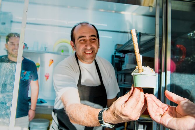 Best of Austin Small-Group Driving Tour with Local Guide - Meeting a local guide at the Austin Visitor Center
