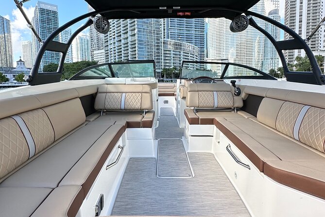 Best of Miami: Private Top-Rated Boat Charter & Guided Experience - Cruising across Biscayne Bay