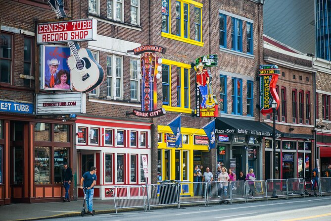 Best of Nashville City Sightseeing Tour on Double Decker Bus - Centennial Park and the full-size Parthenon