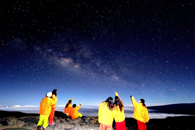 Big Island: Mauna Kea Summit Tour with Free Night Star Photo - Stargazing with a Telescope and Laser Pointer
