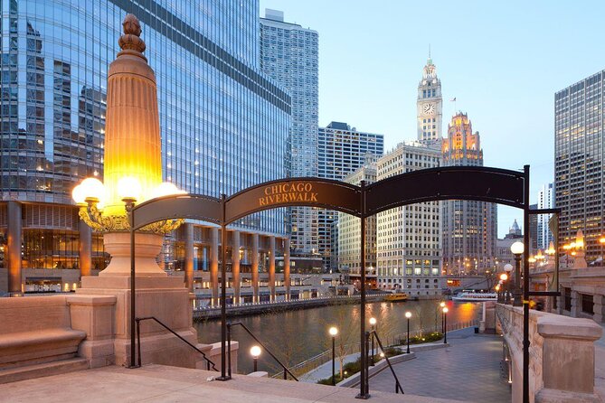 Bikes, Bites & Views: Chicago's Signature Dishes Bike Tour-Adults - Key things to know before you book