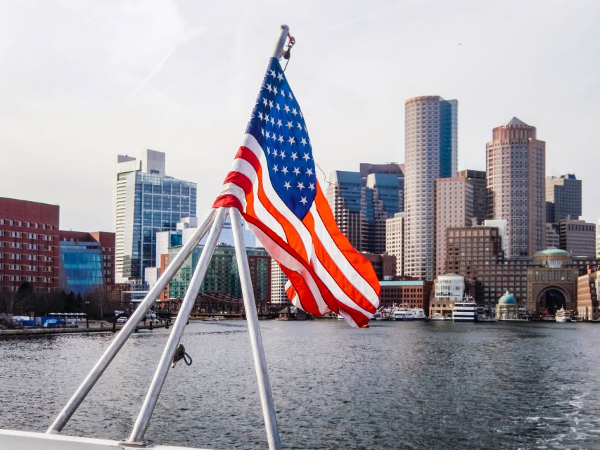 Boston: Boston Harbor Sunset Cruise - Snacks, drinks, and the onboard bar