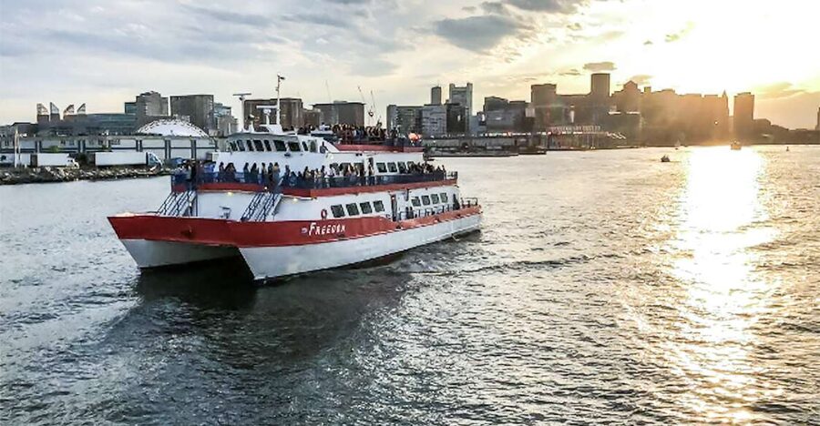 Boston: Boston Harbor Sunset Cruise - Starting at Rowes Wharf and finding Gate C