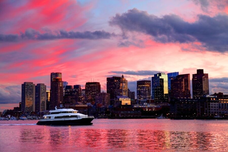 Boston: City Cruises Sunset Skyline Cruise with Commentary - Why a sunset cruise is a smart way to see Boston