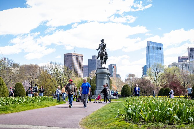 Boston Food & History: Pizza, North End & Freedom Trail - Beacon Hill, the Shaw Memorial, and the State House