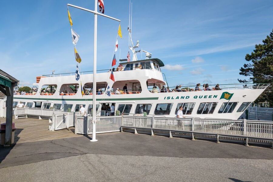 Boston: Martha's Vineyard Day Trip with Optional Island Tour - The early Boston pickup and ride to Falmouth