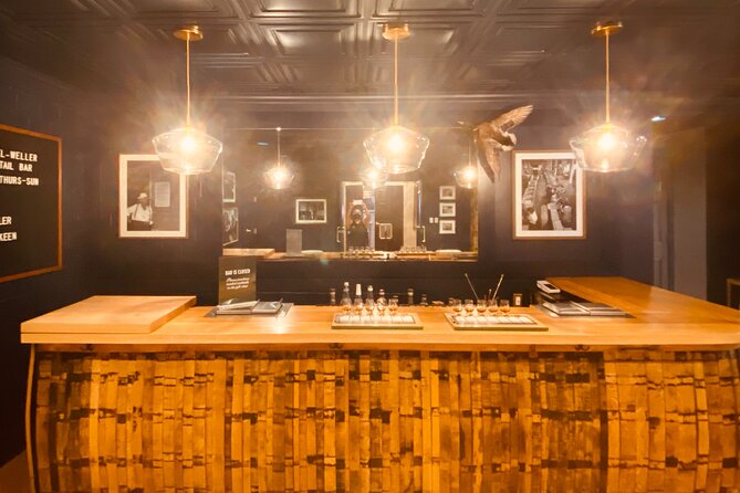 Bourbon Tour (03) : Buffalo Trace, Woodford, Four Roses, Wild Turkey, Other - Jeptha Creed and Willett add character