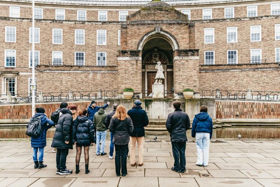 Bristol: Blackbeard to Banksy Guided Walking Tour - Centrespace and Nelson Street
