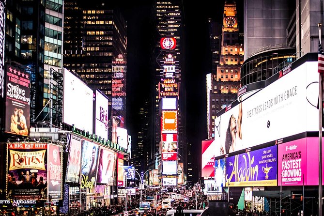 Broadway and Times Square Insider Tour with Theater Professional - The guide makes or breaks the walk