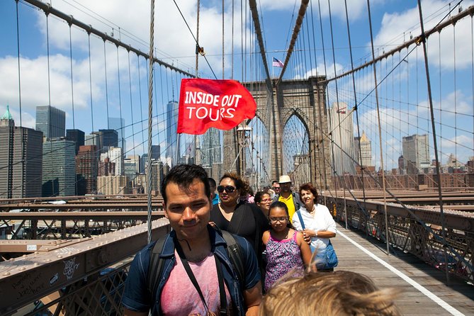 Brooklyn Bridge & DUMBO Neighborhood Tour - from Manhattan to Brooklyn - Brooklyn Bridge Park and the best skyline finish