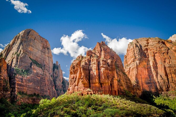 Bryce Canyon & Zion National Park from Las Vegas with Lunch, WiFi - The Virgin River Gorge makes the drive worthwhile