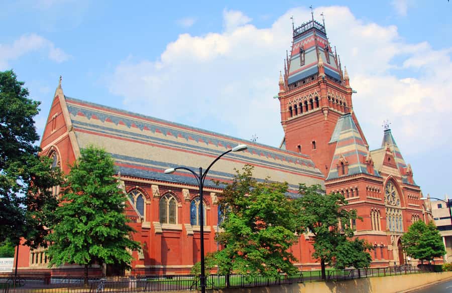 Cambridge, Massachusetts: MIT and Harvard Walking Tour - The Harvard Bridge and MIT’s bold architecture