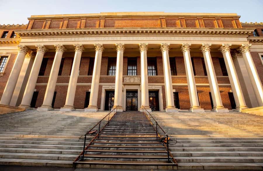 Cambridge, Massachusetts: MIT and Harvard Walking Tour - Harvard Yard, Memorial Hall, and Widener Library