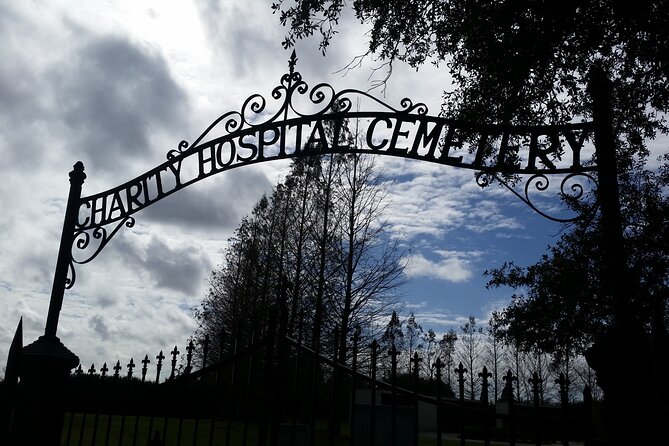Cemetery and Ghost BYOB Bus Tour in New Orleans - Key things to know before you book