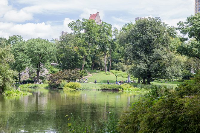 Central Park Guided Walking Tour - Architecture, sculpture, and skyline views