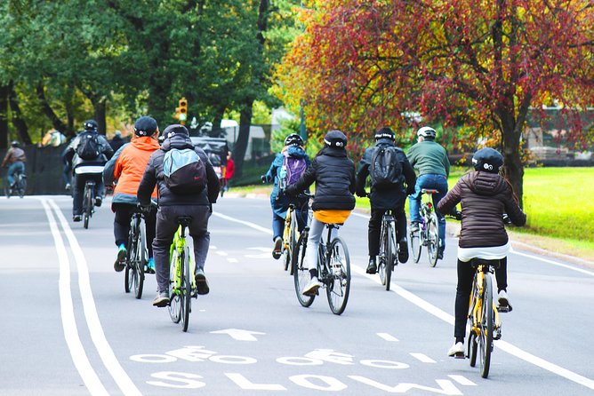 Central Park NYC Highlights Small-Group Bike Tour - The Jackie Onassis Reservoir and the northern park