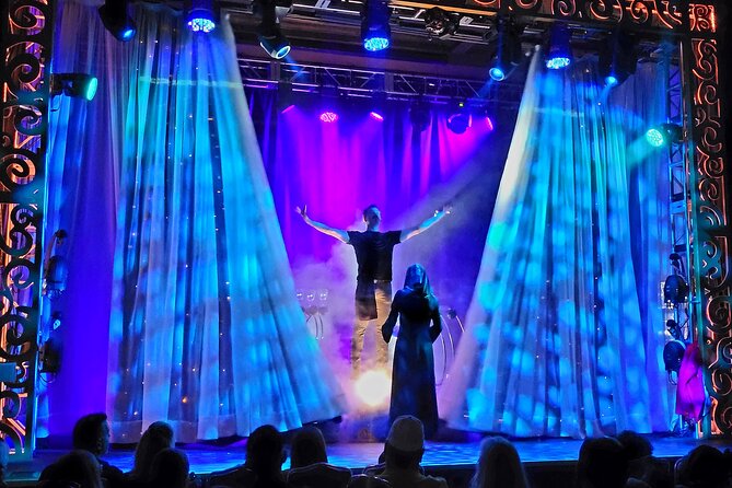 Charles Bach Wonders Magic and Illusion Show - Why the small theater changes the experience