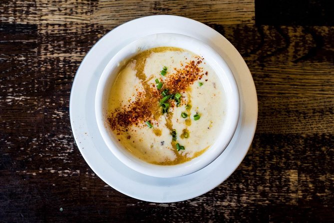 Charleston French Quarter or Brunch Food Tour with 7+ Tastings - Who should book this Charleston food walk?
