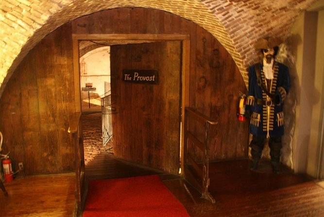 Charleston Ghost & Dungeon Night-Time Walking Tour with Entry to Provost Dungeon - What the Charleston Ghost and Dungeon Tour is really like