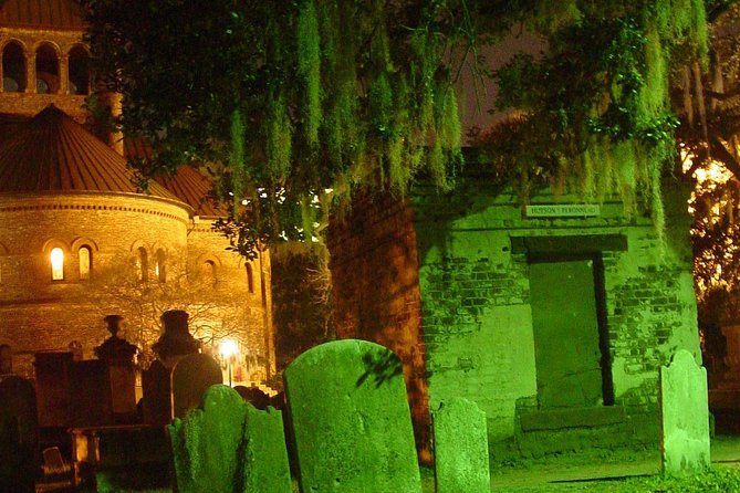Charleston Ghost & Graveyard Night-Time Guided Walking Tour - A Charleston ghost tour built around its graveyard