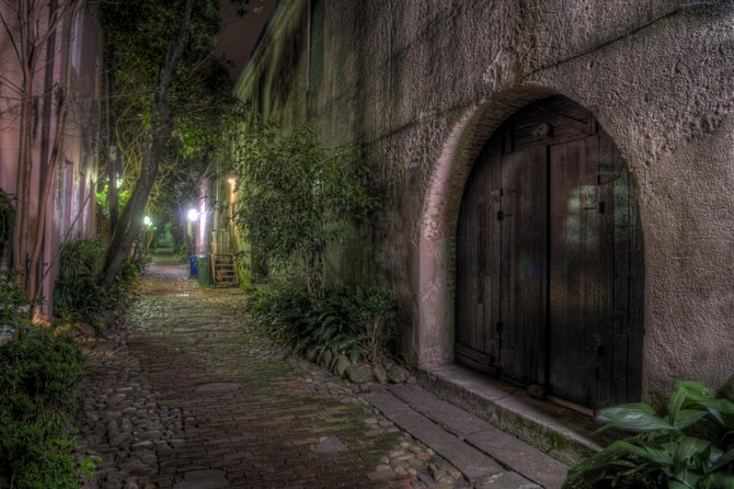 Charleston Ghosts of Liberty Guided Walking Tour - What the ghost stories are like