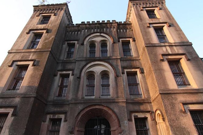 Charleston Haunted Jail Night-Time Walking Tour with Admission to Old City Jail - Timing, meeting point, and getting there