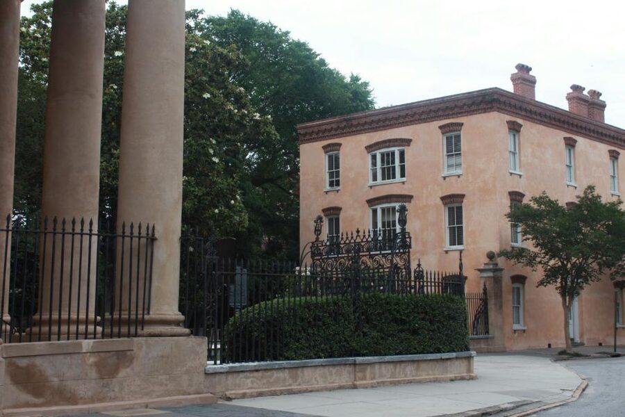 Charleston: Historic City Highlights Guided Bus Tour - Rainbow Row and the historic homes