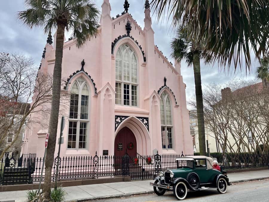 Charleston: History and Architecture Guided Walking Tour - Pace, weather, and practical comfort
