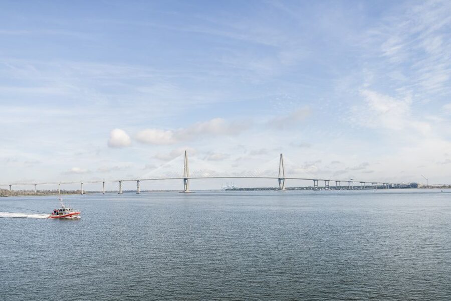 Charleston: Sightseeing Harbor Tour & Dolphin Watch - The USS Yorktown and Patriots Point
